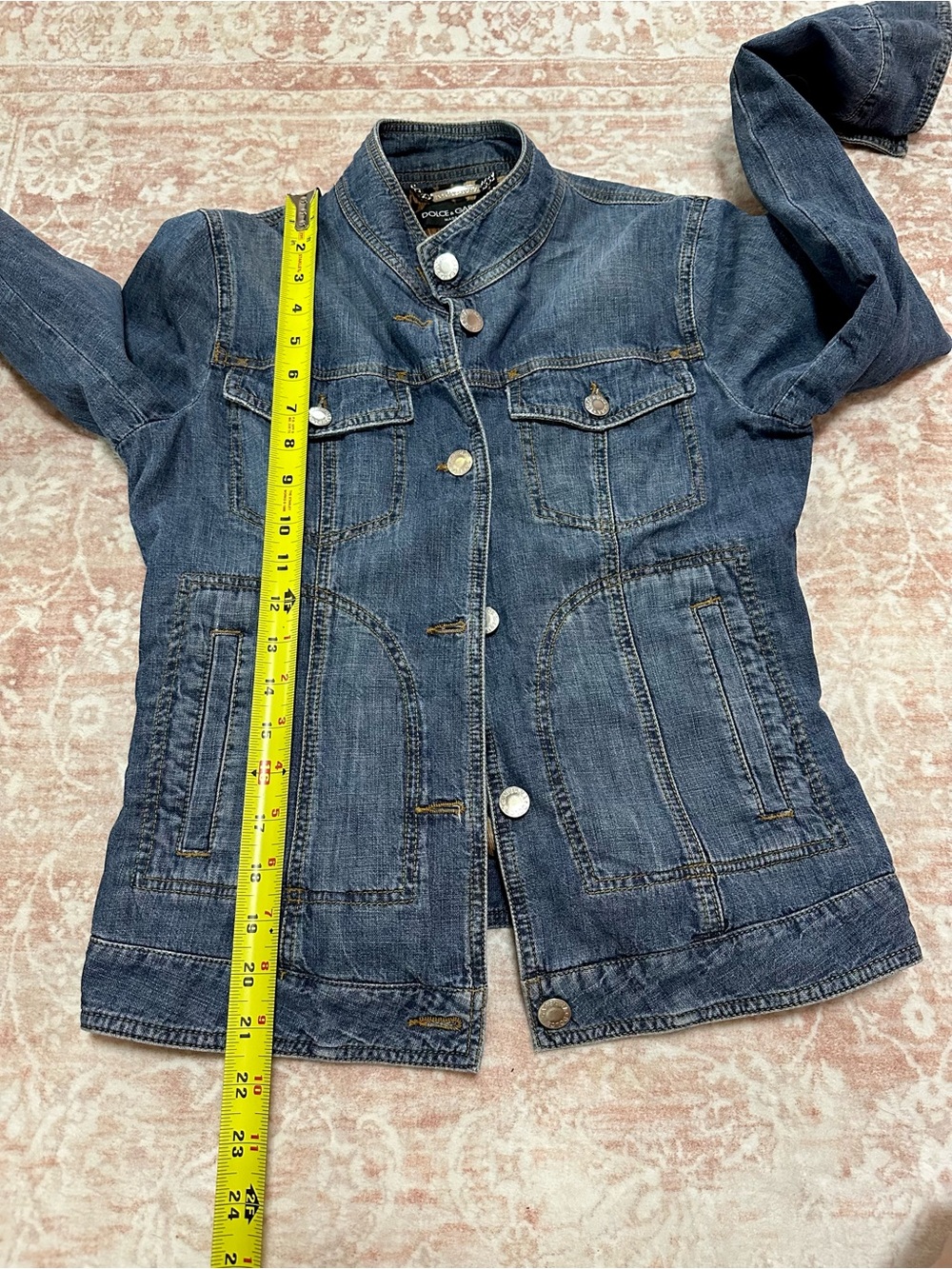 Vintage Dolce & Gabbana Jean Jacket With 🐆  Leopard Lining - Sz 40 - Picture 16 of 16